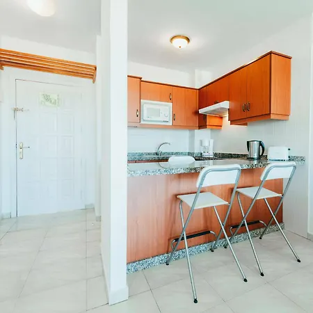 Residencial Neptuno Отель *